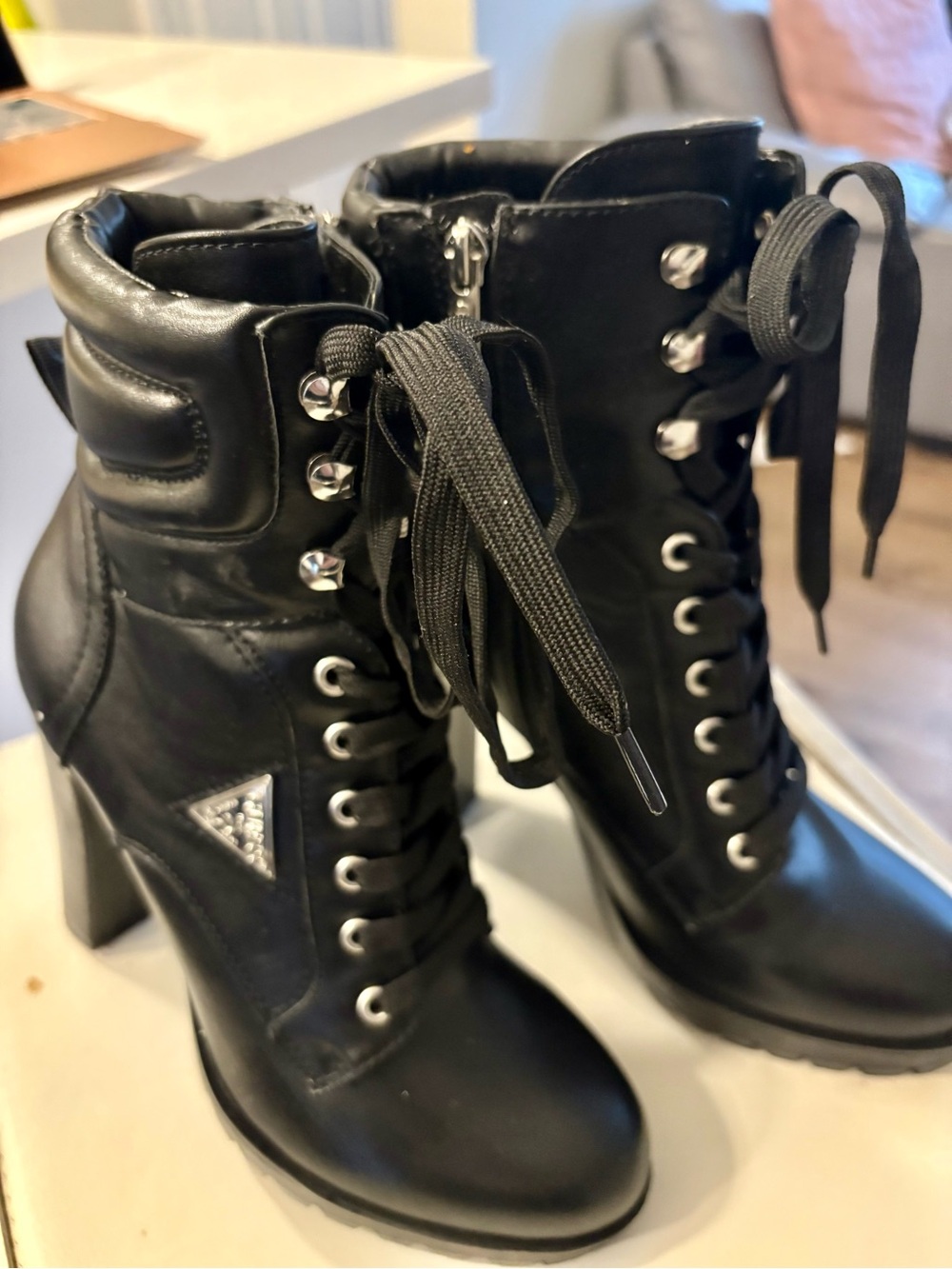 New Guess Black Lace-Up Platform Heeled Ankle Boots - Picture 2 of 4